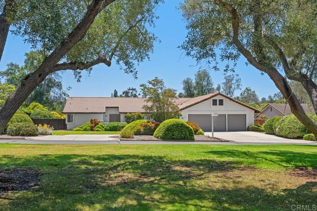 https://cdn.realtyfeed.com/cdn/127/306742229/bbc760bbb9dd4c15ae0782d316dce8da.webp