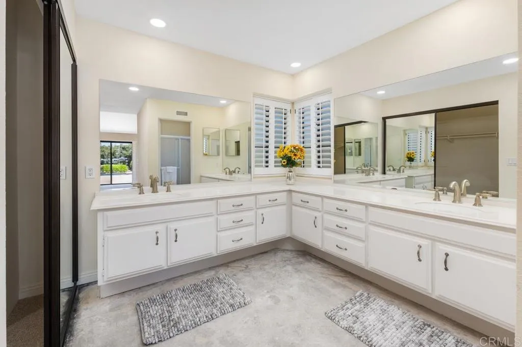 https://cdn.realtyfeed.com/cdn/127/306742229/d4c549fc656fbf9cbe01c4bfb2ee7163.webp