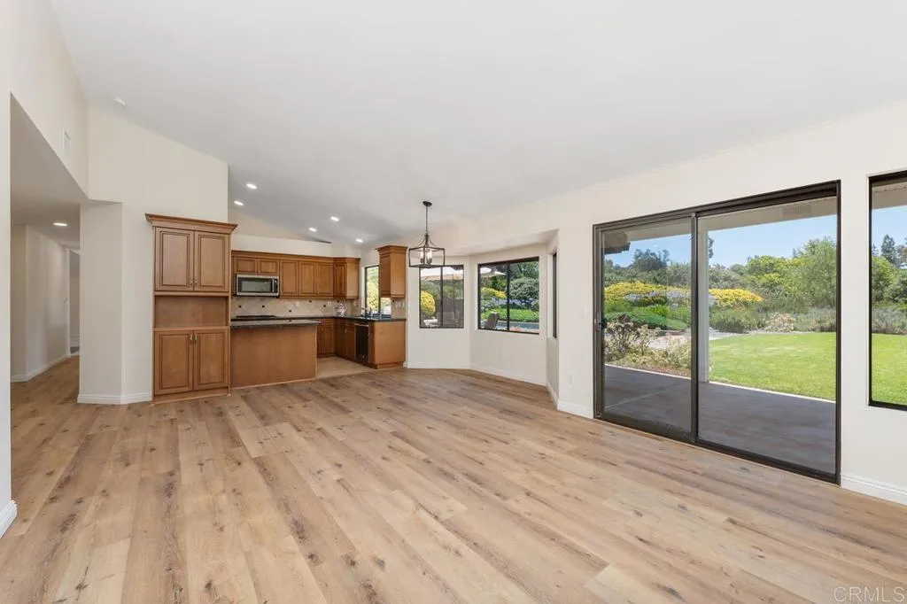 https://cdn.realtyfeed.com/cdn/127/306742229/d5609d65e399412d6d9ab1a3a9d2db40.webp