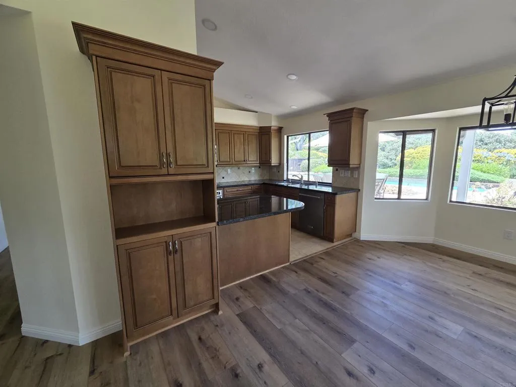 https://cdn.realtyfeed.com/cdn/127/306742229/fd0f44f3bc13c1d36e0351f23a169508.webp