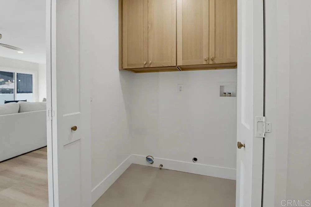 https://cdn.realtyfeed.com/cdn/127/306742239/04b26315bd129f8dc589c515adbb437e.webp