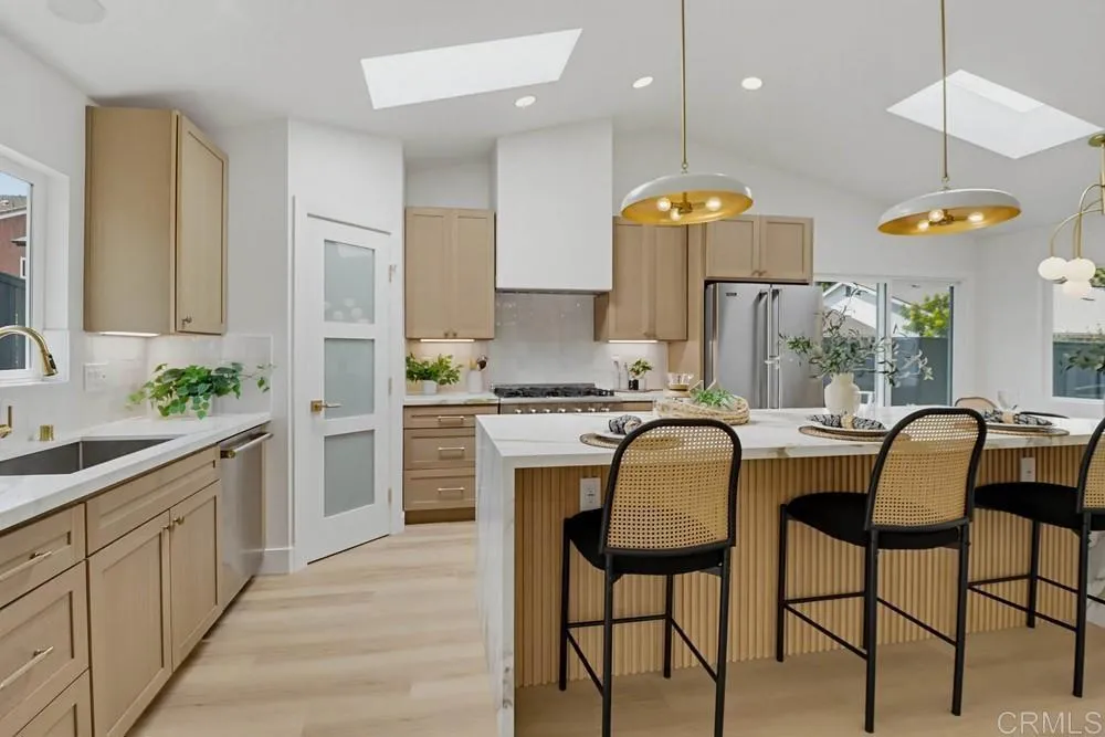 https://cdn.realtyfeed.com/cdn/127/306742239/2e44514bcab05729d84fa8a846b936f1.webp