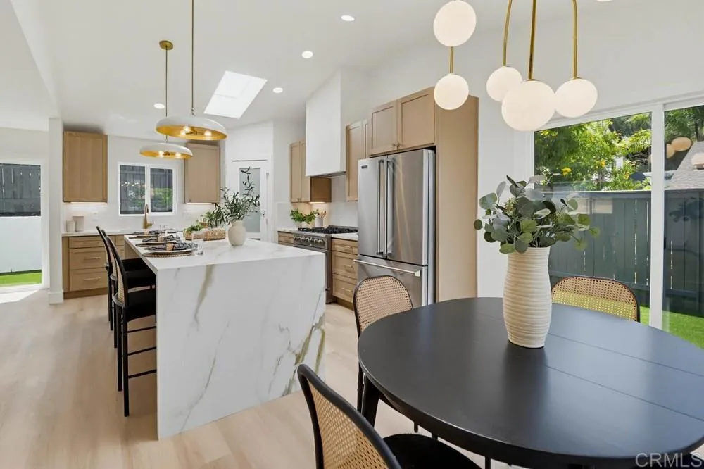https://cdn.realtyfeed.com/cdn/127/306742239/befad98a5fb768bf919227258813499c.webp