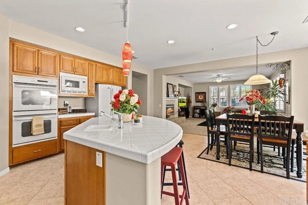 https://cdn.realtyfeed.com/cdn/127/306742280/c173be56a5d9a37f2bb7d289cd4d84d8.webp