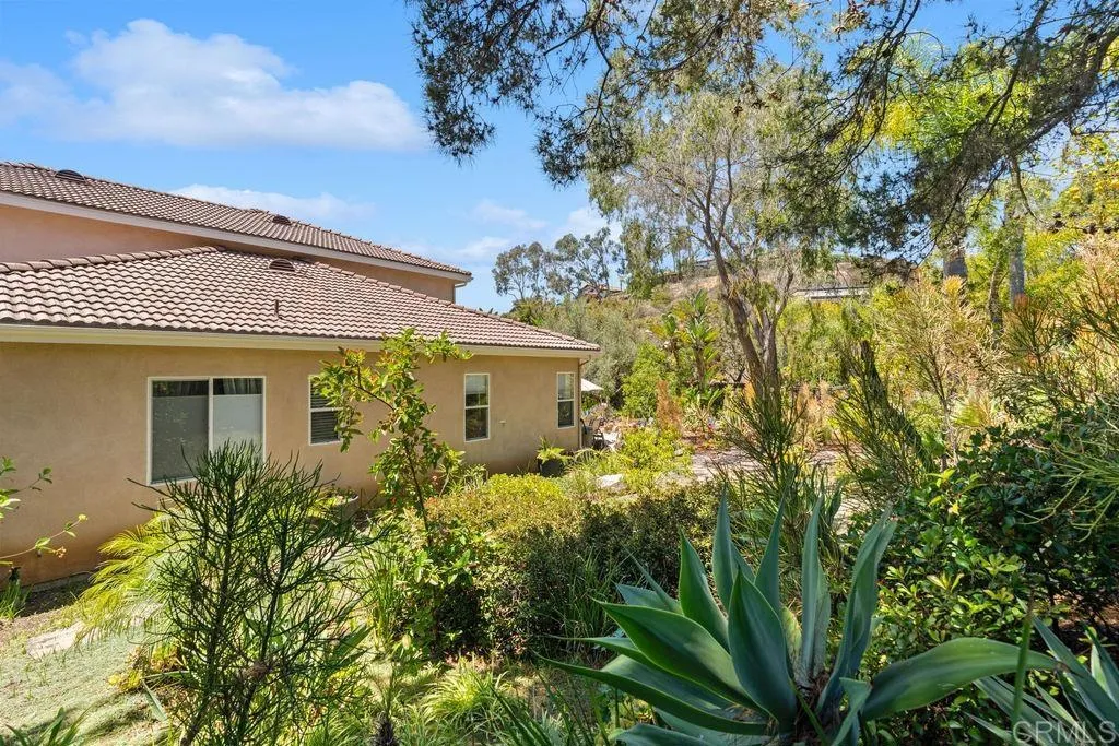 https://cdn.realtyfeed.com/cdn/127/306742280/efd15151fa86974b0eeec56a009f0dbb.webp