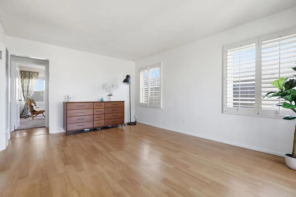 https://cdn.realtyfeed.com/cdn/127/306742284/22c74f75ab05c40431ec2315abcd2ba8.webp