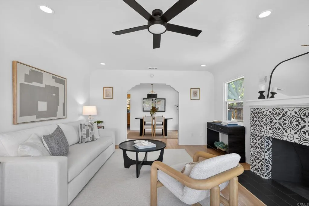 https://cdn.realtyfeed.com/cdn/127/306742297/479a070554e4ba0084809048d6dd7aca.webp