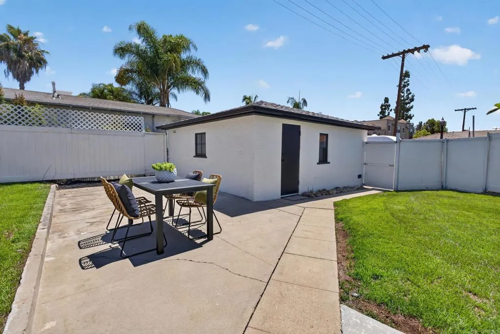 https://cdn.realtyfeed.com/cdn/127/306742297/4aa0d1eba5d6da0b287157a49f757fd7.webp