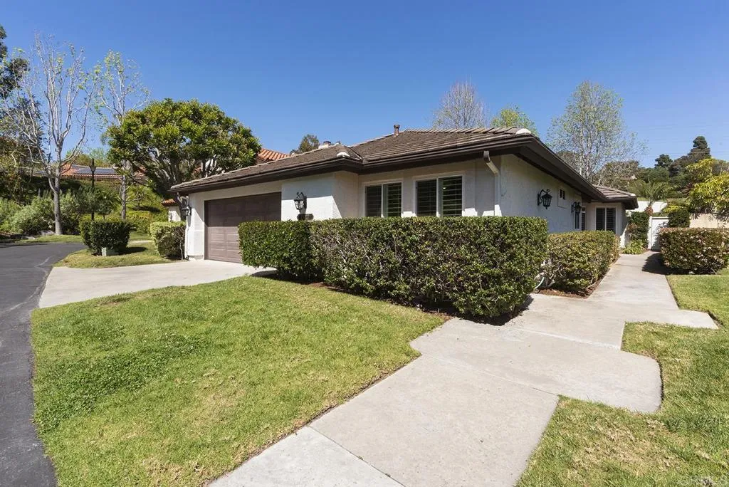 https://cdn.realtyfeed.com/cdn/127/306742309/9eebbac27c1d1f0d72af39f36fa7dc60.webp