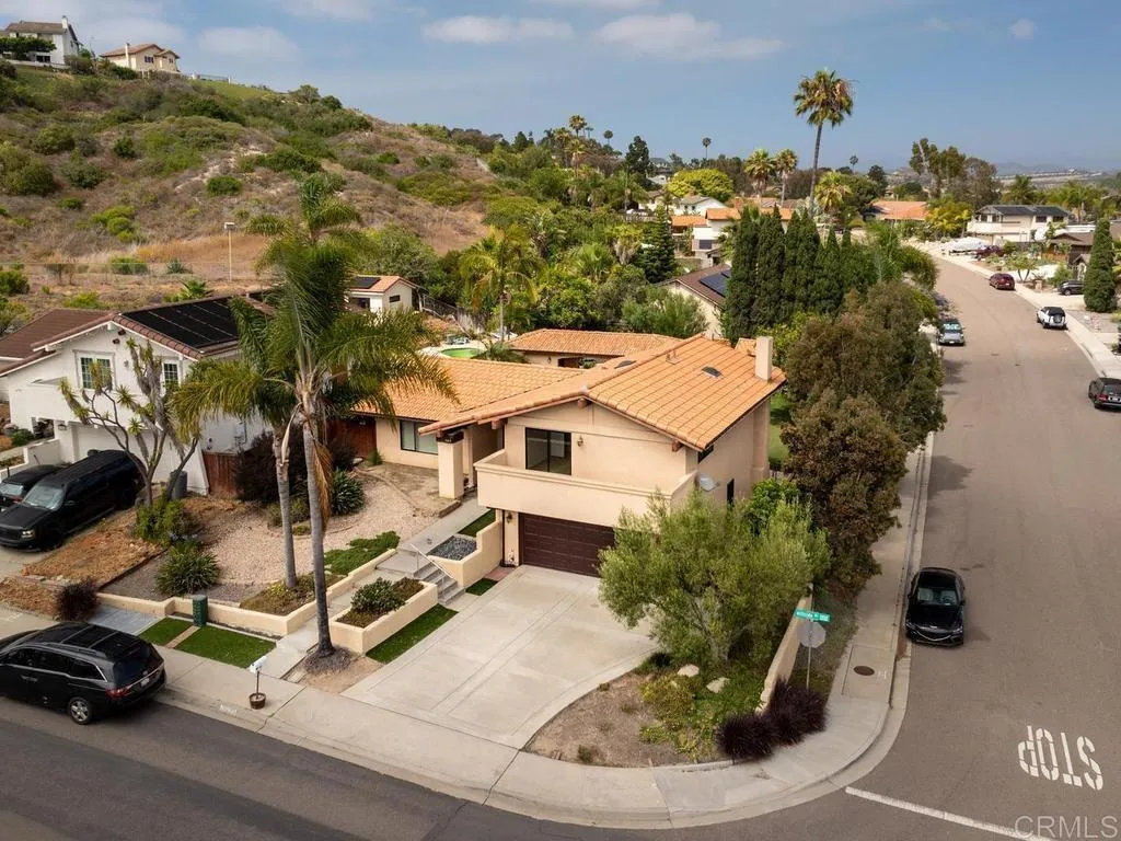 4798 Hillside Drive