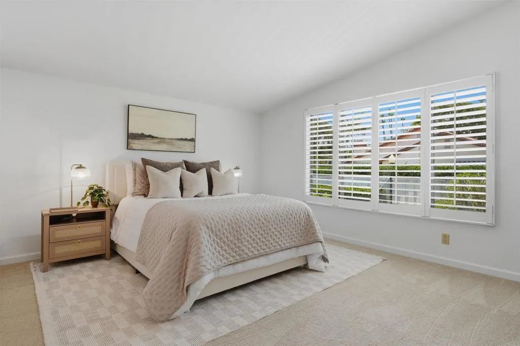 https://cdn.realtyfeed.com/cdn/127/306742329/10e0214025953441f873ec519a1922bc.webp