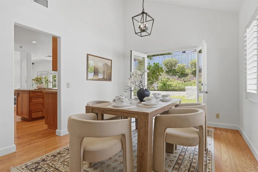 https://cdn.realtyfeed.com/cdn/127/306742329/40dc9504e6aaaaab896a72281dae5758.webp