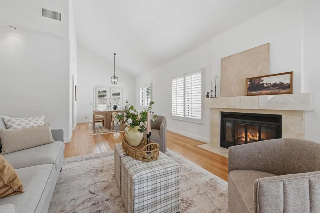 https://cdn.realtyfeed.com/cdn/127/306742329/84f2e405862aae8983e746ca6cf65eac.webp