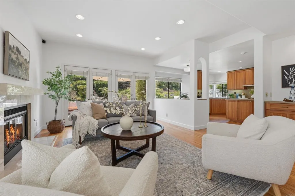 https://cdn.realtyfeed.com/cdn/127/306742329/e77420a686711b775b1df784f5968aed.webp