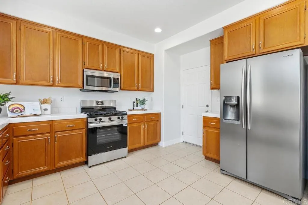 https://cdn.realtyfeed.com/cdn/127/306742336/0f15cee256fbdcf0bc41926c6de61ef0.webp