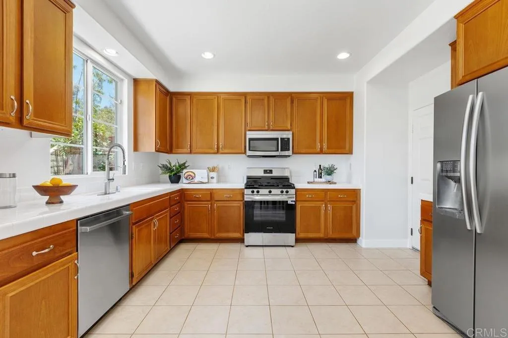 https://cdn.realtyfeed.com/cdn/127/306742336/463944567c9bd9018ec63c938c88c6a6.webp