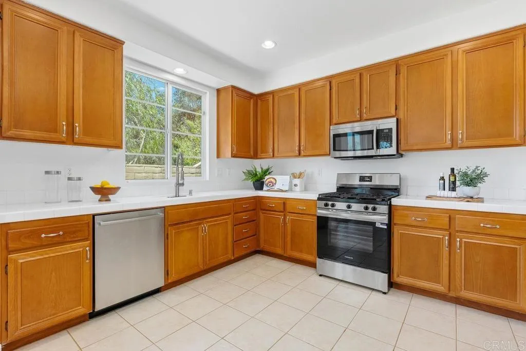 https://cdn.realtyfeed.com/cdn/127/306742336/66662125325431bd57606dac14fa66f2.webp