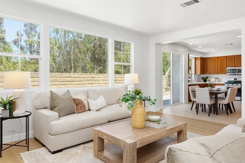 https://cdn.realtyfeed.com/cdn/127/306742336/82da95592eeaf73d8ff1ed72fb9cb67b.webp