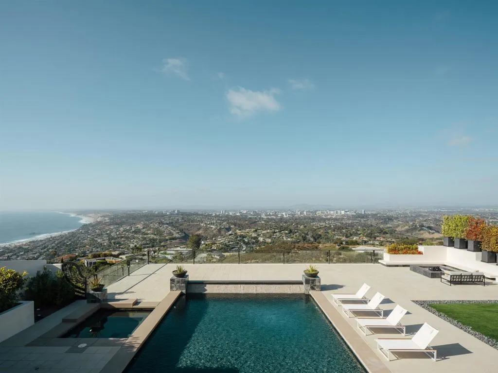 https://cdn.realtyfeed.com/cdn/127/306742411/881eaf8262295236071eb45d59423caa.webp