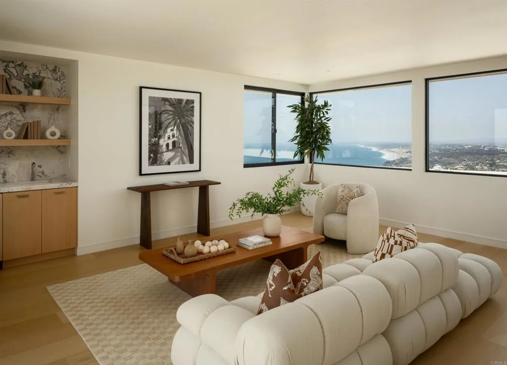 https://cdn.realtyfeed.com/cdn/127/306742411/da96f8657987caa4705fe1b0eb76540c.webp