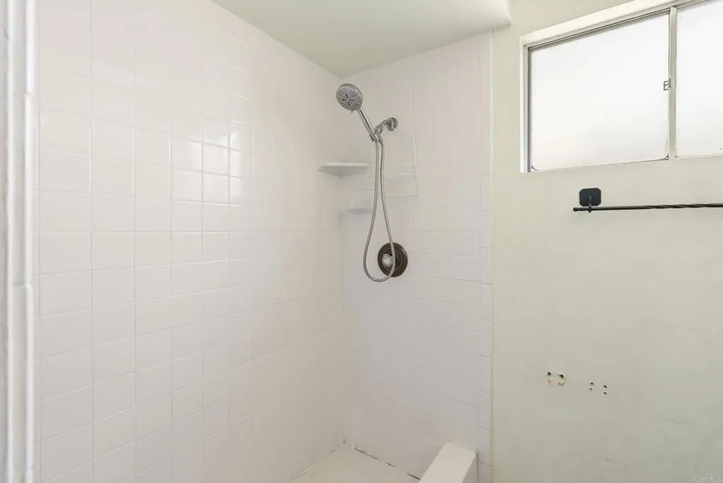 https://cdn.realtyfeed.com/cdn/127/306742412/23a6263a94c74be5492ffeb5132348db.webp