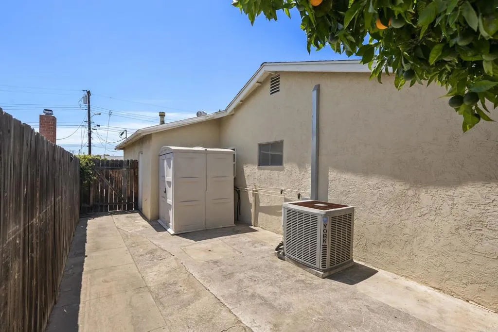 https://cdn.realtyfeed.com/cdn/127/306742412/5e279528bfa7a8b7e509360dd38b8ed9.webp