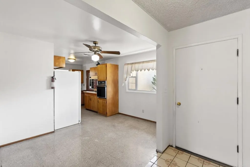 https://cdn.realtyfeed.com/cdn/127/306742412/74893faf143dcc89fd275660dff44539.webp