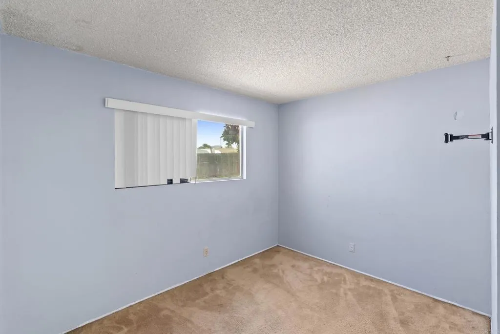 https://cdn.realtyfeed.com/cdn/127/306742412/cf576ba8a58b94f72d930fb844661ea6.webp