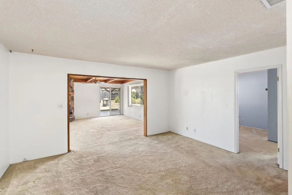 https://cdn.realtyfeed.com/cdn/127/306742412/fc875c94e47e12190df7152806944fa1.webp