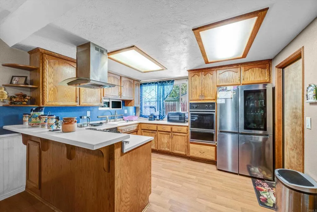 https://cdn.realtyfeed.com/cdn/127/306742417/6c374f9fb3729acaead0aa37027496f2.webp