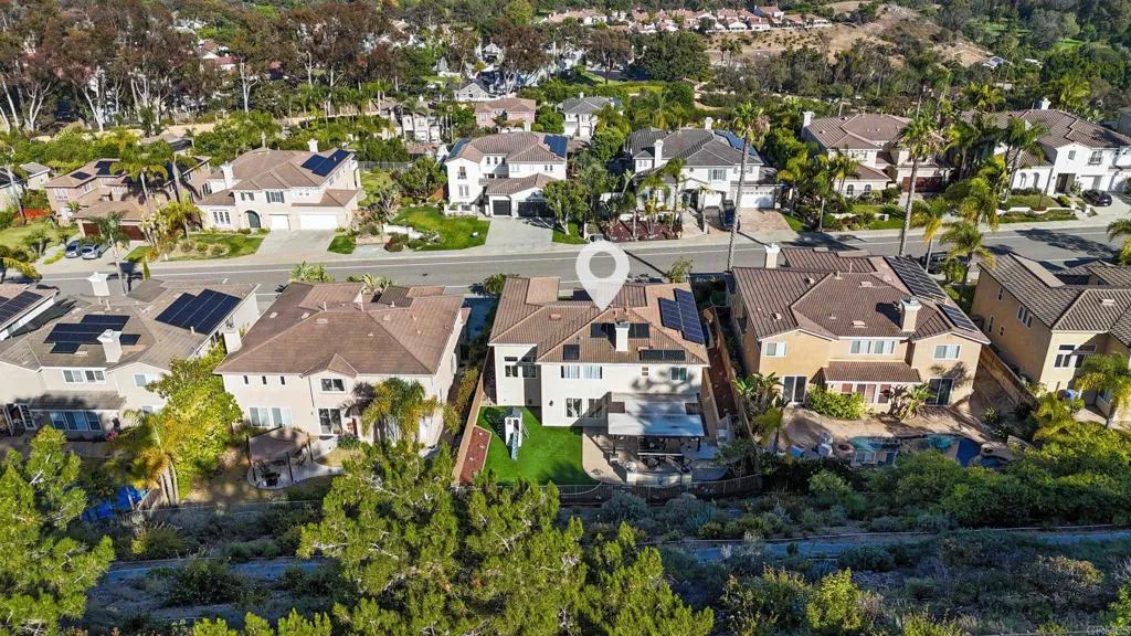 https://cdn.realtyfeed.com/cdn/127/306742469/2d506294e2eb977f5f29014918ee10d4.webp