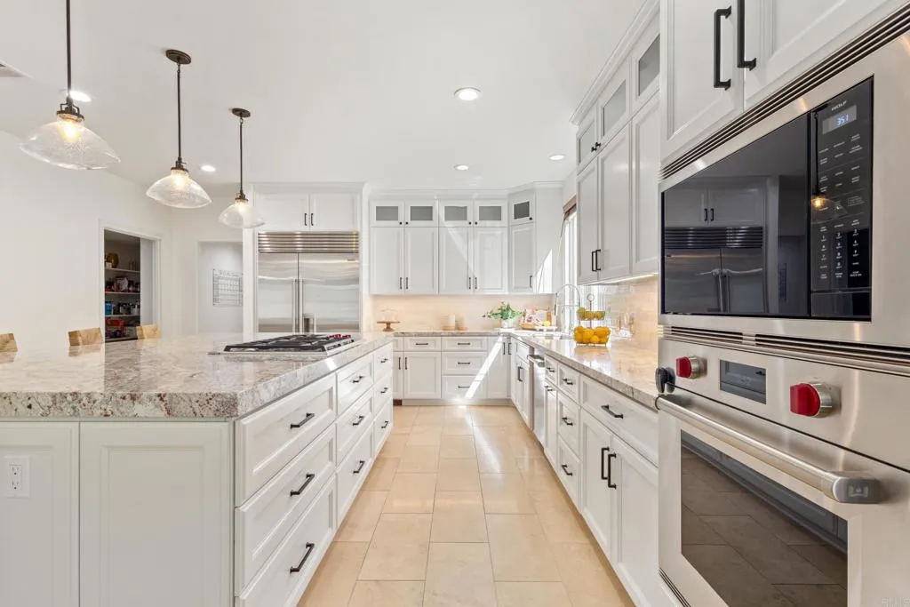 https://cdn.realtyfeed.com/cdn/127/306742469/4369c3368f0e4b390513ad33c919bd64.webp