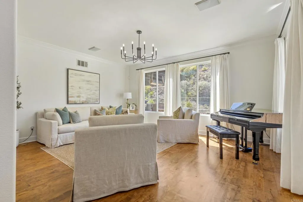 https://cdn.realtyfeed.com/cdn/127/306742469/c354edd22db4e0681934e943a9134054.webp