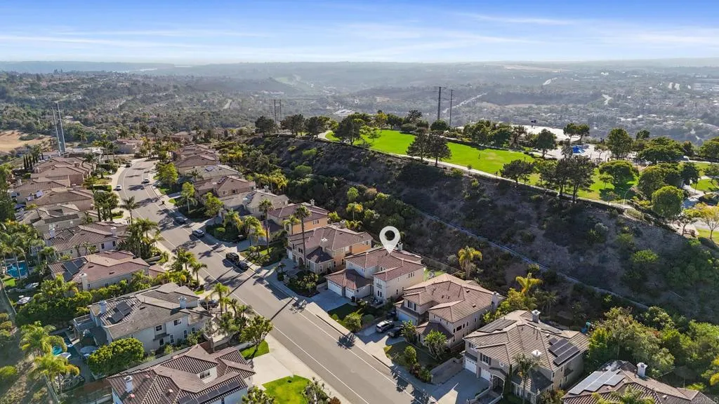 https://cdn.realtyfeed.com/cdn/127/306742469/c568d801a5cf88bce1f20142a565fe3d.webp