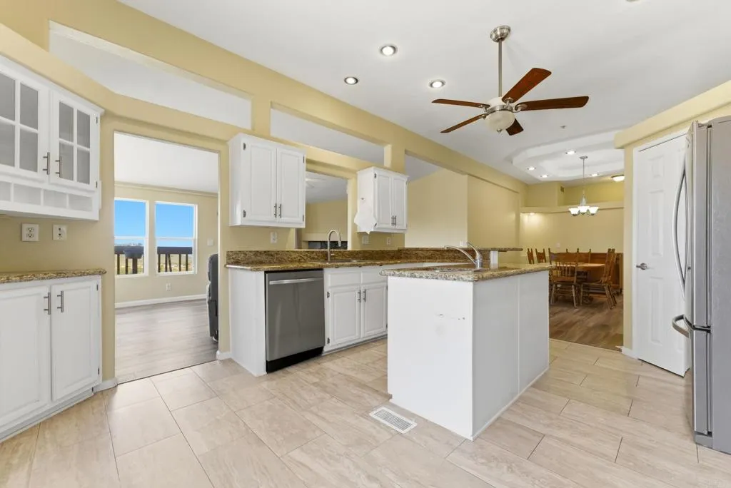 https://cdn.realtyfeed.com/cdn/127/306742473/360f1745aa7c7339298f5afb13d15119.webp
