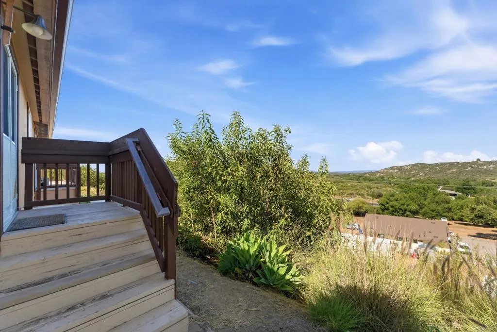 https://cdn.realtyfeed.com/cdn/127/306742473/c122e2fb62924565cce23b88e95ede86.webp
