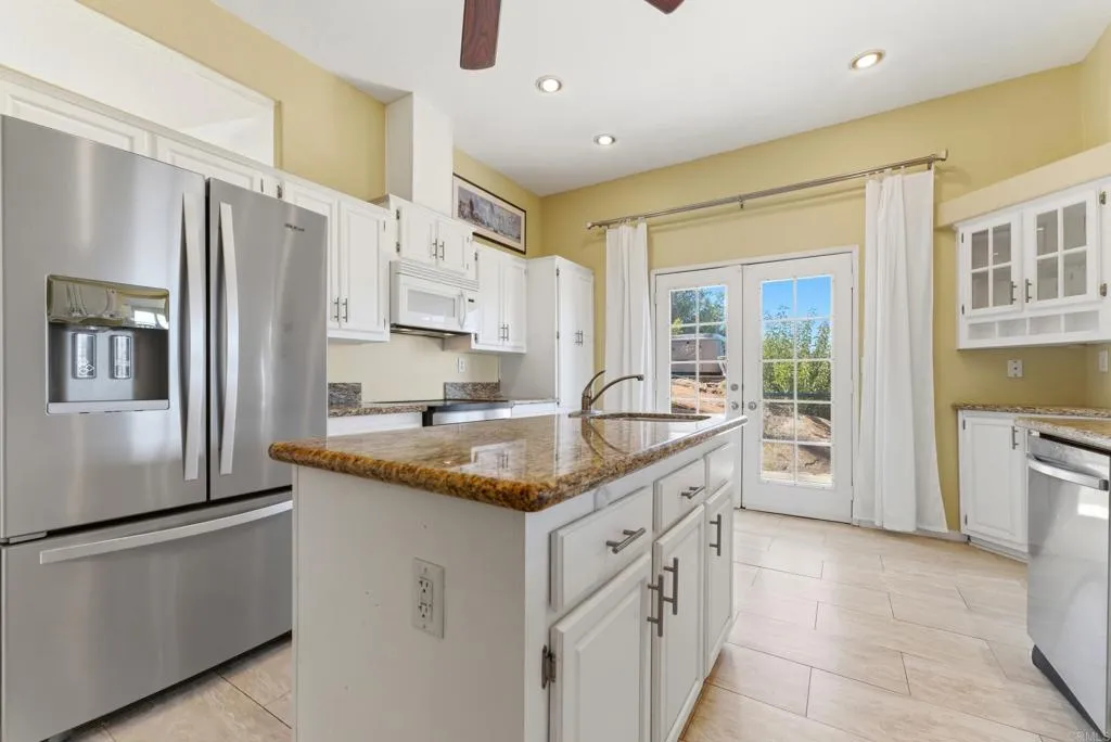 https://cdn.realtyfeed.com/cdn/127/306742473/cf4dbd83a36a3d5a0da3bbd5960ba731.webp