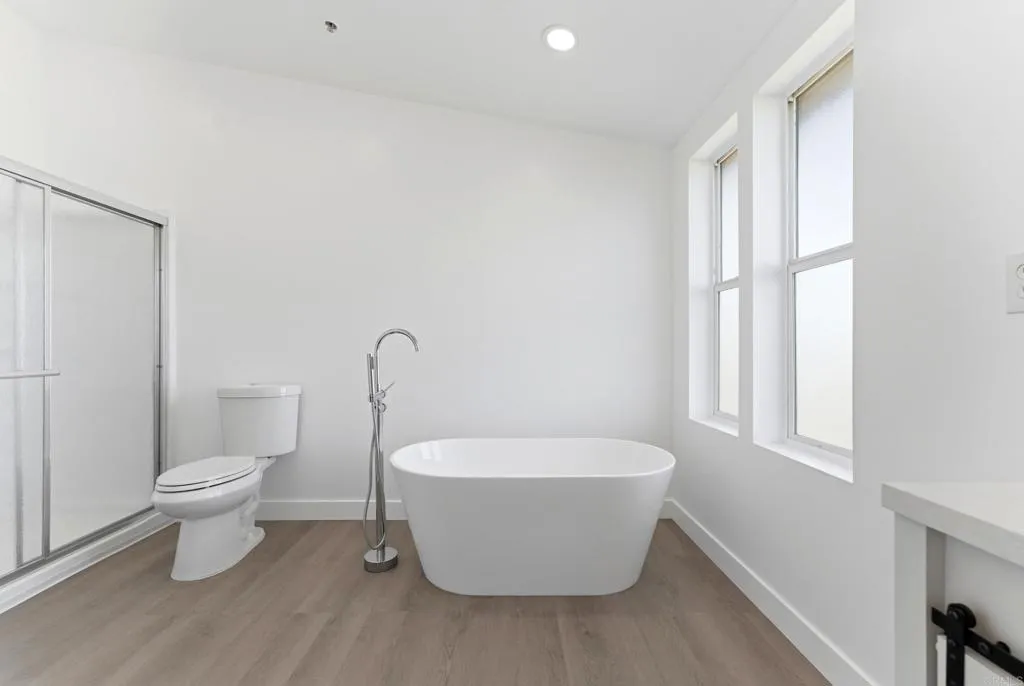 https://cdn.realtyfeed.com/cdn/127/306742473/dae06787d21a9b07ca9fa7935f8fd693.webp