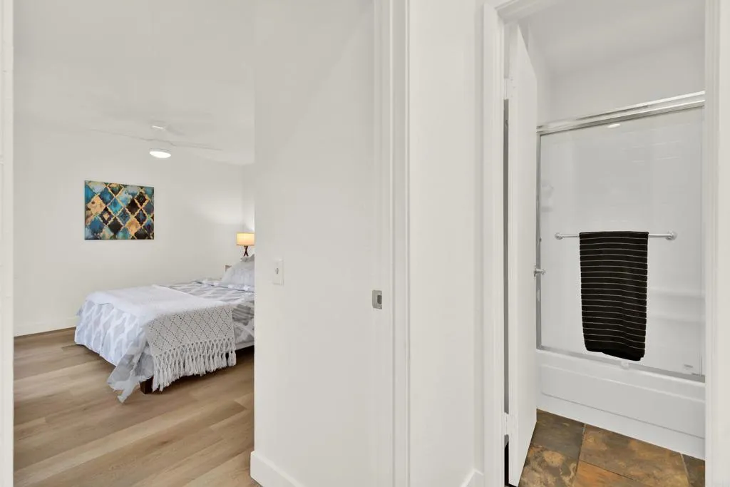 https://cdn.realtyfeed.com/cdn/127/306742485/dac8ed9f634abb32348fff3bbab64d71.webp