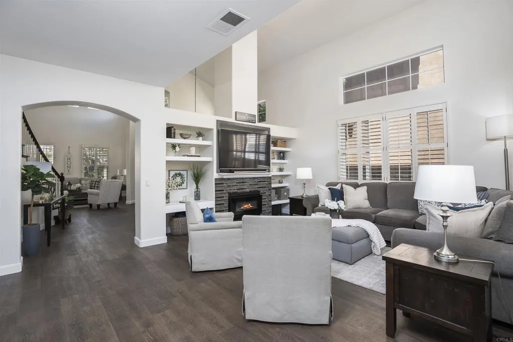 https://cdn.realtyfeed.com/cdn/127/306742487/2153759572c0984779cecdc4ad561e5f.webp