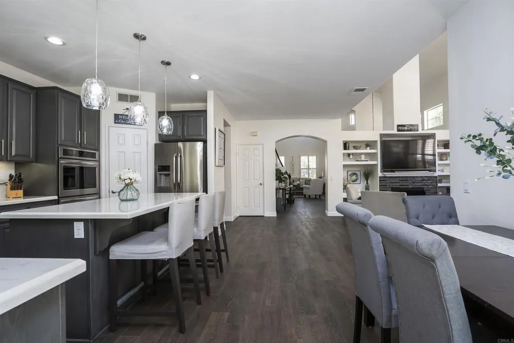 https://cdn.realtyfeed.com/cdn/127/306742487/59b367008c811d2468034b65963ea252.webp
