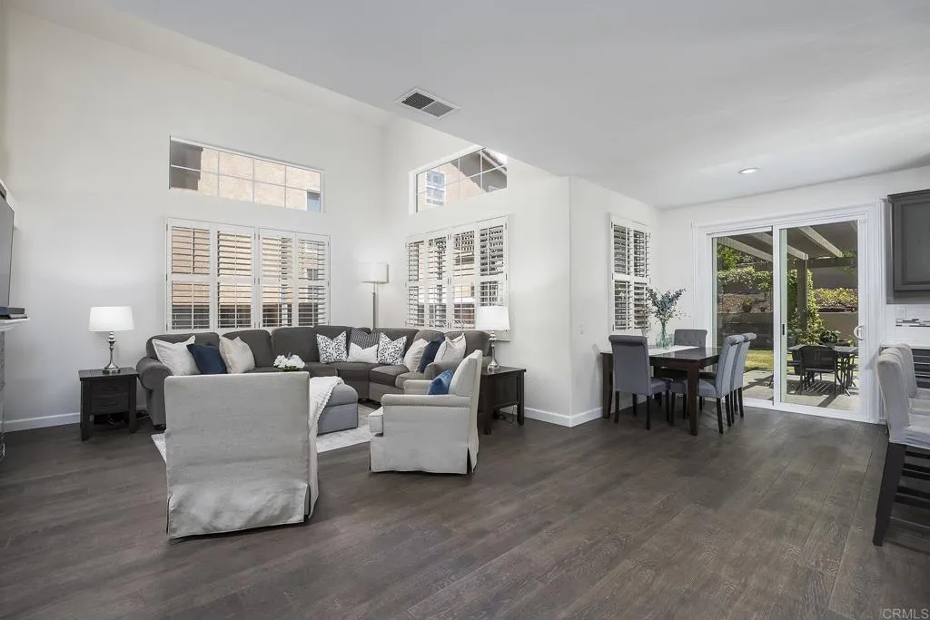https://cdn.realtyfeed.com/cdn/127/306742487/8d27b7d8c366513406832c505c9f43d9.webp