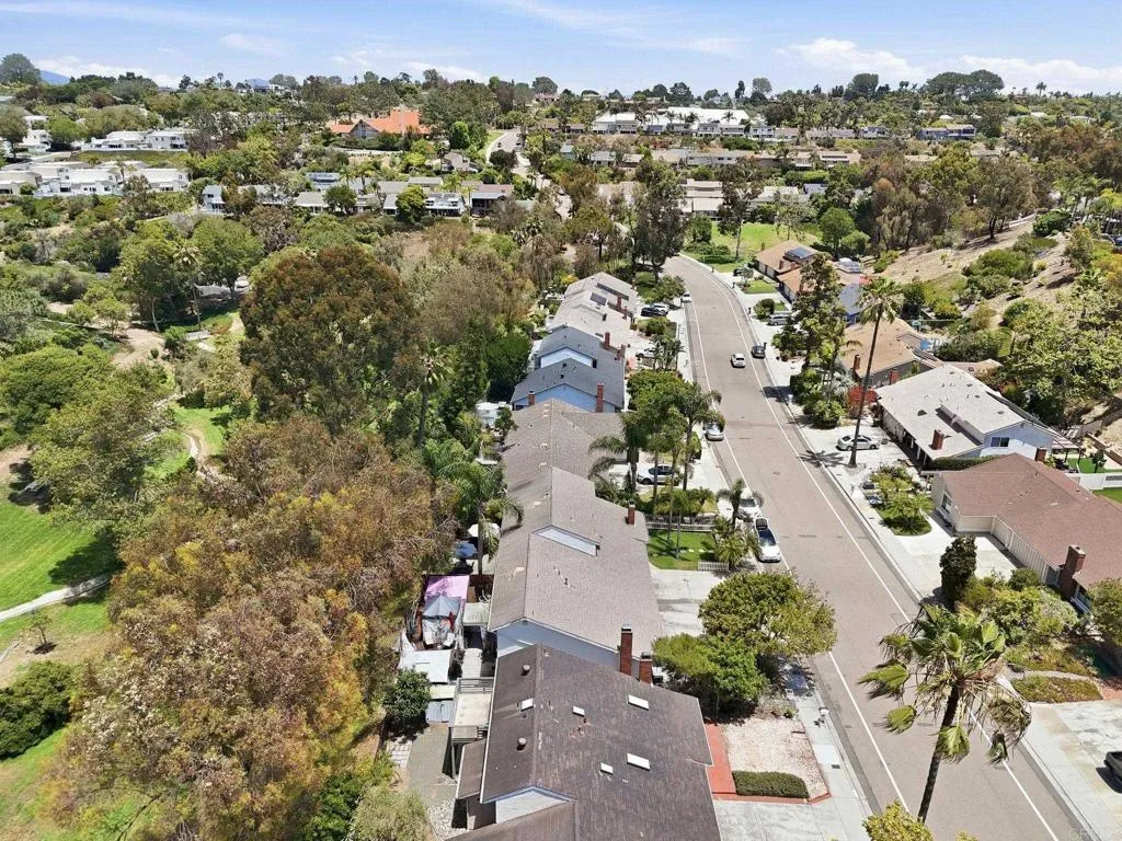https://cdn.realtyfeed.com/cdn/127/306742488/3ddb1dde48153f35a17903b498ba1962.webp