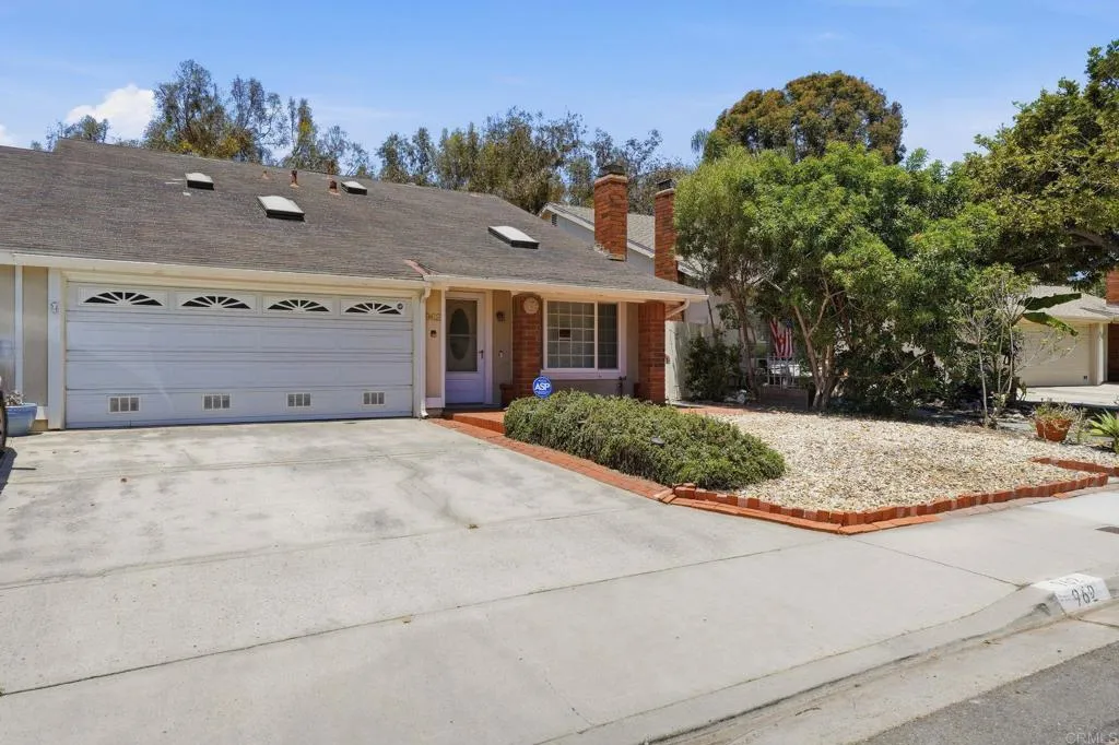 https://cdn.realtyfeed.com/cdn/127/306742488/a970eedbf04c5ad58c66e38b9ff0c66d.webp