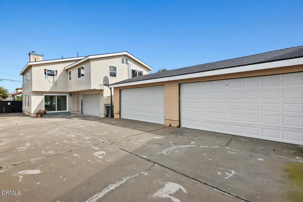 4228 W 132nd Street Unit B, Hawthorne, CA 90250 - Photo 3 of 23, Hawthorne, CA