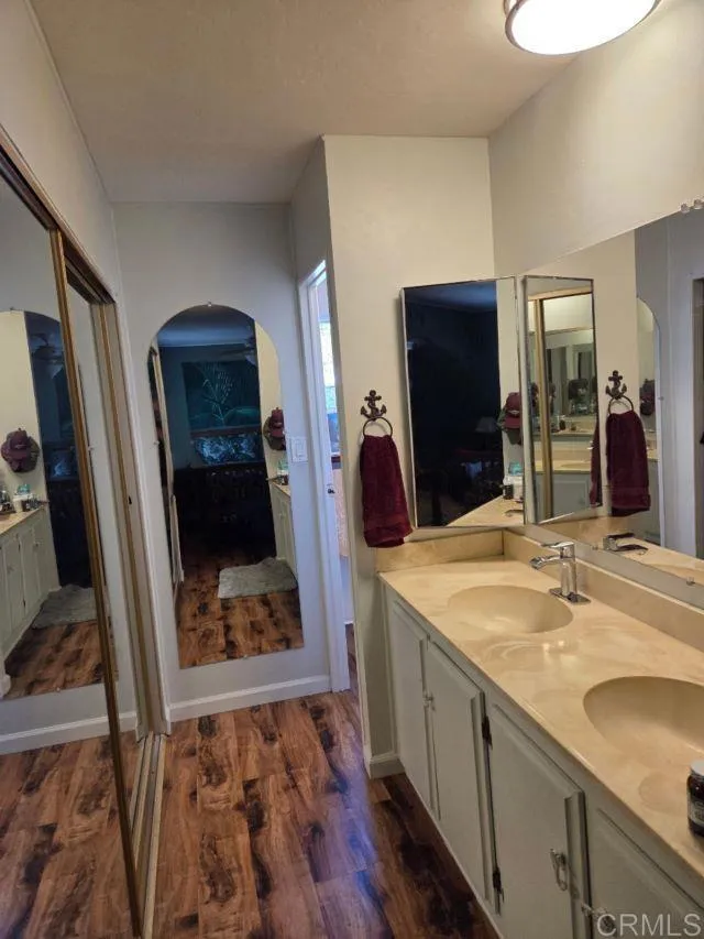 https://cdn.realtyfeed.com/cdn/127/306742516/4f8c6ea708cd6ca5a26b7d8b3e30eb4a.webp
