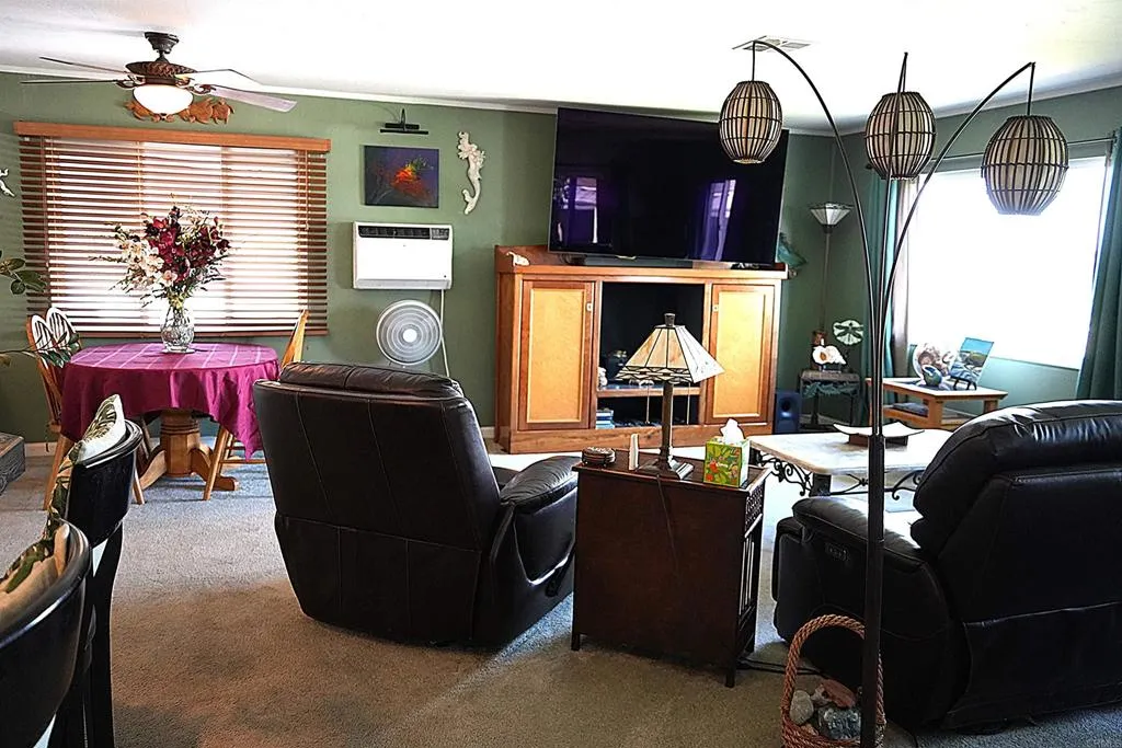 https://cdn.realtyfeed.com/cdn/127/306742516/57c062c90c18501daa86a753e7f2b7aa.webp
