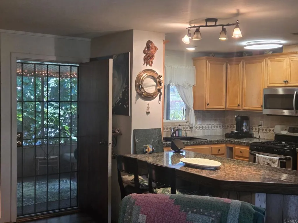 https://cdn.realtyfeed.com/cdn/127/306742516/b762cdad2d638ee57a30ffbc2f2fc76d.webp