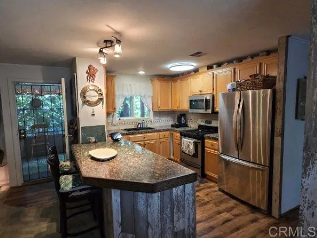 https://cdn.realtyfeed.com/cdn/127/306742516/cc61cf8674bad55d156775b13af0660a.webp
