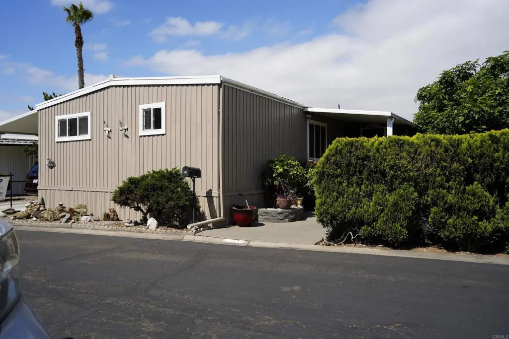 https://cdn.realtyfeed.com/cdn/127/306742516/f1b61c51c9cca52b28b31be9903b7dd1.webp